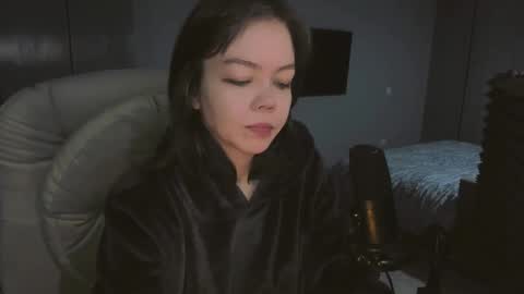 quietluxury online show from February 12, 1:46 pm