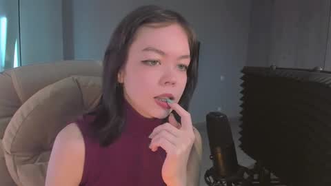 quietluxury online show from February 5, 12:19 pm