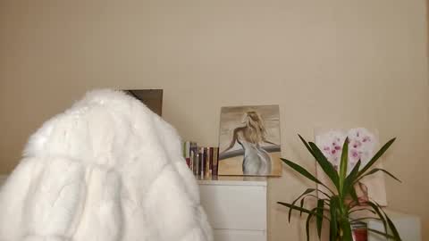 Snapshot of qurli24 chatting on March 8, 8:46 pm qurli24 online show from March 8, 8:46 pm