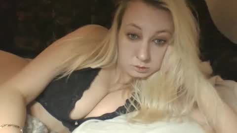 qwertyui online show from March 23, 11:54 pm