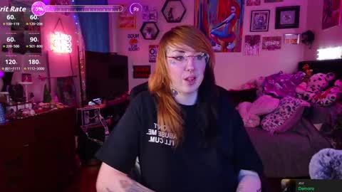 Snapshot of r2dho3 chatting on October 7, 8:57 pm Amy Wild online show from October 7, 8:57 pm