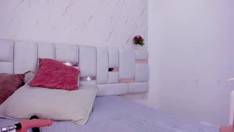 Snapshot of rachel_roman chatting on September 19, 12:48 pm DALIANA online show from September 19, 12:48 pm