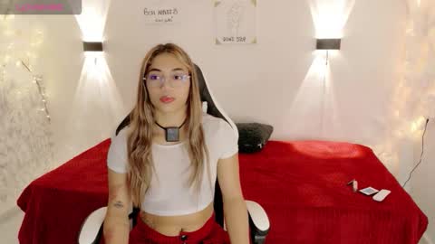 rachell_owen online show from March 2, 8:37 pm