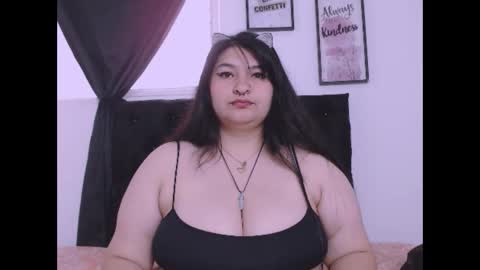 Snapshot of radiantgoddes chatting on October 8, 1:59 pm radiantgoddes online show from October 8, 1:59 pm