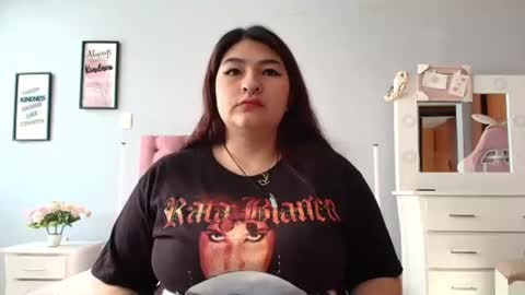 Snapshot of radiantgoddes chatting on January 14, 1:28 pm radiantgoddes online show from January 14, 1:28 pm