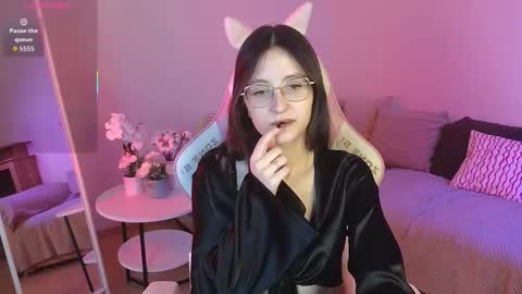 rainybella online show from February 5, 7:22 am