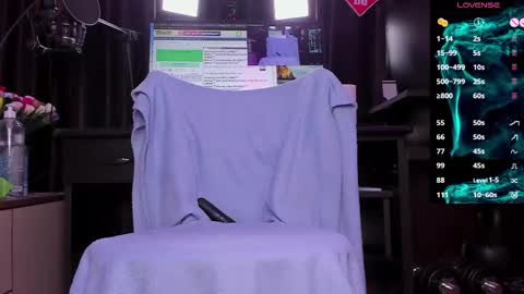 Laura online show from February 18, 3:42 am