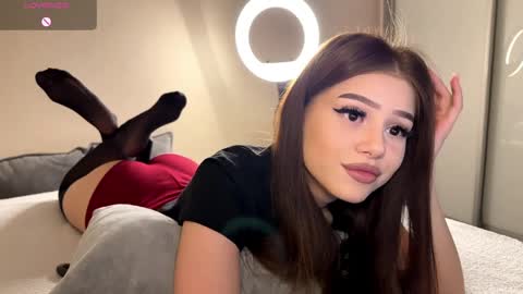 Luna online show from April 2, 2:03 pm