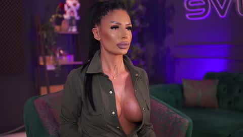 Raquelle online show from December 29, 7:11 pm