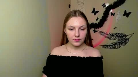 raspberry0101 online show from February 11, 11:54 pm