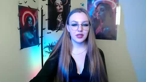 raspberry0101 online show from October 11, 6:54 pm