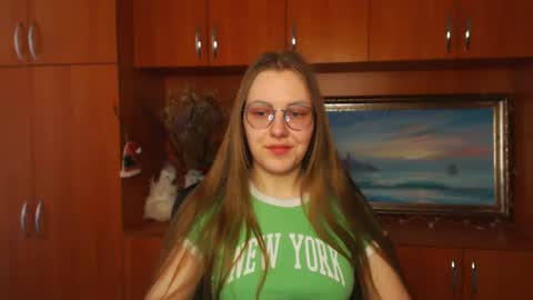 raspberry0101 online show from February 25, 1:32 pm