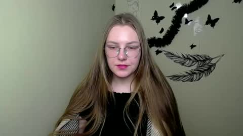 raspberry0101 online show from February 24, 1:22 am