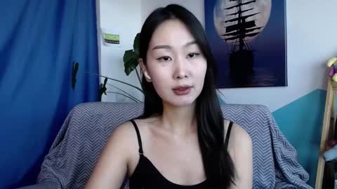 ratna_mm online show from February 18, 9:21 am
