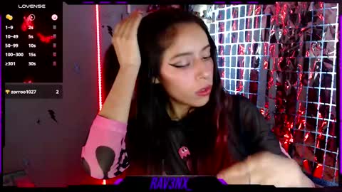 Snapshot of rav3nx_ chatting on February 11, 2:13 pm online show from February 11, 2:13 pm