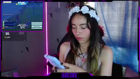 Snapshot of rav3nx_ chatting on December 10, 6:49 pm online show from December 10, 6:49 pm