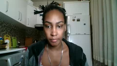 ravenbby online show from May 9, 4:53 pm