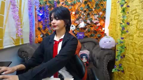 Snapshot of ravenn_20 chatting on January 23, 11:26 am RavenN online show from January 23, 11:26 am