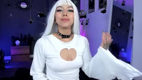 Raven Witch online show from March 14, 7:48 pm