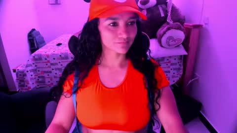 Danna online show from October 31, 1:37 pm