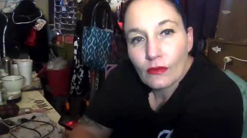 Snapshot of reallyredrum69th chatting on October 15, 8:33 pm reallyredrum69th online show from October 15, 8:33 pm