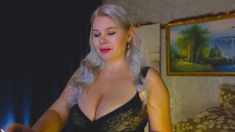 Im a little sick. Ill be back soon. online show from November 21, 11:45 am