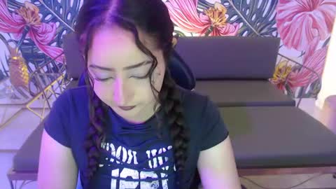 Rebeca dreams online show from July 14, 8:57 pm