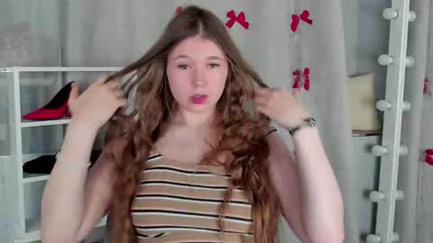 rebecca_____ online show from January 20, 6:43 pm