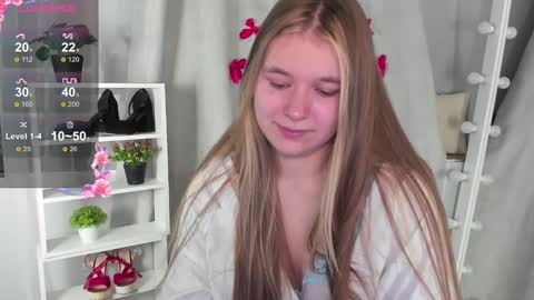 rebecca_____ online show from February 4, 6:38 pm