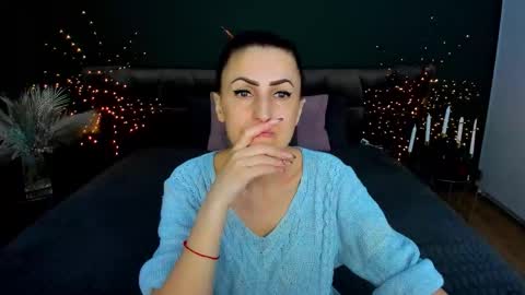 rebecca_diamonds online show from February 16, 6:46 am