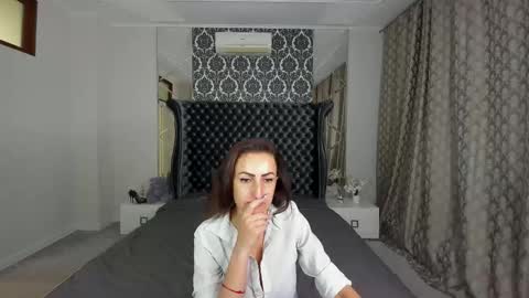 rebecca_diamonds online show from October 6, 5:46 am