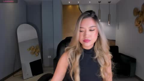 Rebe online show from March 25, 7:50 pm