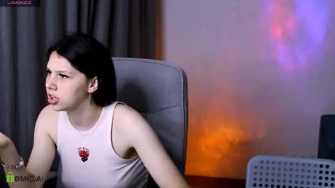 red__dizzy online show from May 30, 7:10 pm