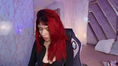 red_pandaa online show from March 26, 3:41 am