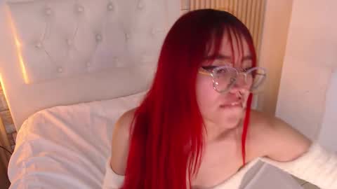 red_velvetbunny online show from November 21, 4:25 am