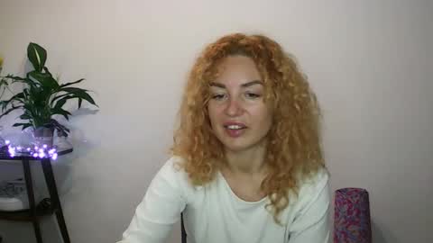 reddgirll online show from January 27, 8:07 pm