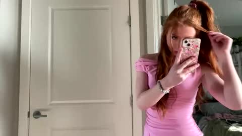 RedGingerSnapz online show from February 11, 8:54 pm
