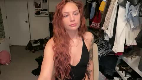 redheadbaby77 online show from March 24, 1:33 am