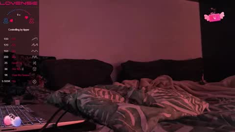 Snapshot of redyari chatting on September 14, 11:24 pm Red online show from September 14, 11:24 pm