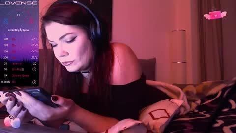 Snapshot of redyari chatting on December 7, 11:12 pm Red online show from December 7, 11:12 pm