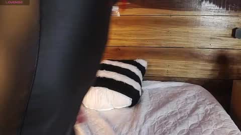   online show from November 5, 3:34 am