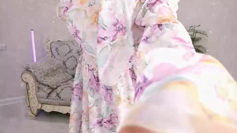 Rei online show from September 30, 5:35 am