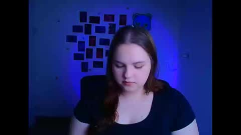 Reina online show from April 9, 6:30 am