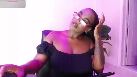 Miah online show from November 2, 3:54 am