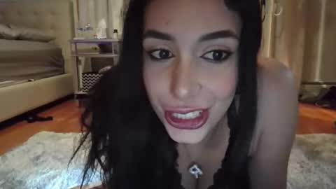 Remelia Paige online show from February 12, 6:29 am