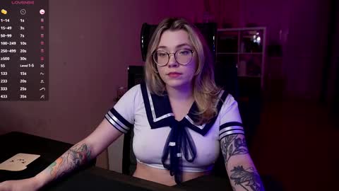 RemyWild online show from December 15, 5:20 pm