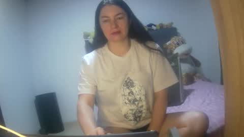 Snapshot of renata_hot1 chatting on September 12, 11:23 pm renata_hot1 online show from September 12, 11:23 pm