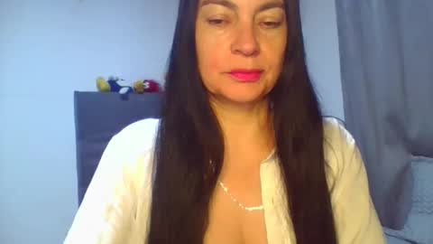 renata_hot1 online show from May 16, 1:52 am
