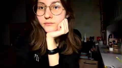 Mia online show from February 14, 4:20 pm