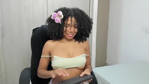 RENELL online show from April 11, 3:56 am